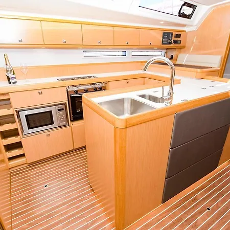 Bavaria 56 / Velero Hotel en barco Sitges